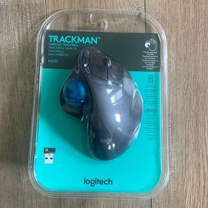 Logitech M570 Trackman Wireless Trackball